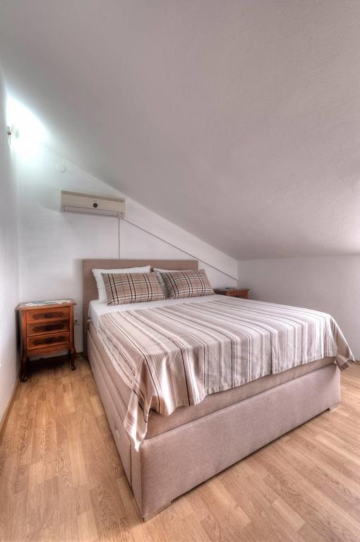 Wukovic Apartments Tivat Extérieur photo