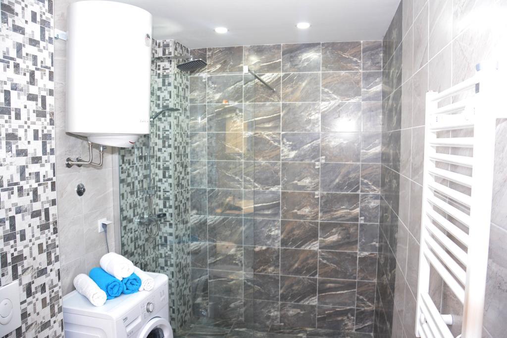 Wukovic Apartments Tivat Extérieur photo